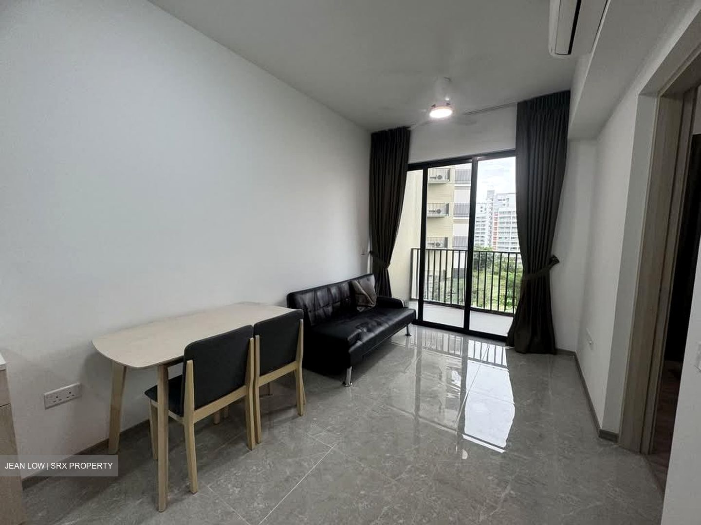 Sengkang Grand Residences (D19), Apartment #556129191
